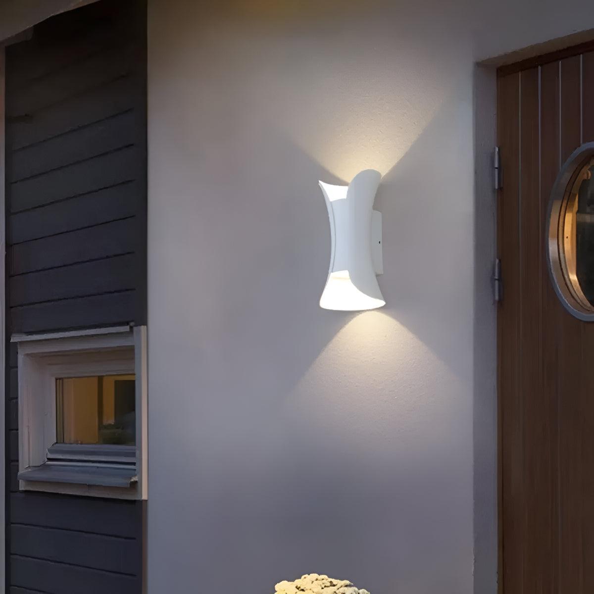 
Curved Outdoor Wall Light With Up and Down Beam, Integrated LED, IP65, Four Sizes