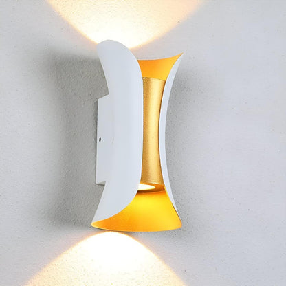 Curved Outdoor Wall Light With Up and Down Beam, Integrated LED, IP65, Four Sizes